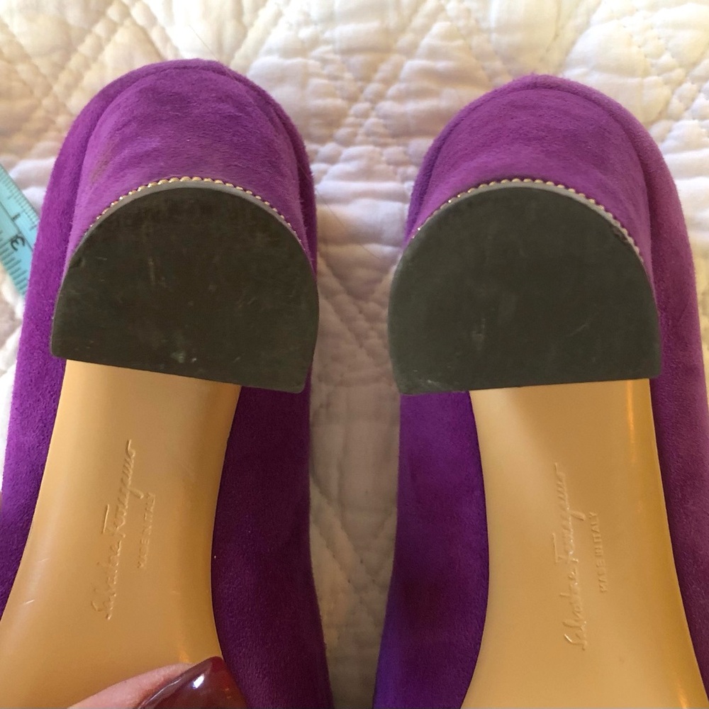 Salvatore Ferragamo Purple Heels with Gold Accents EUC - Picture 11 of 16